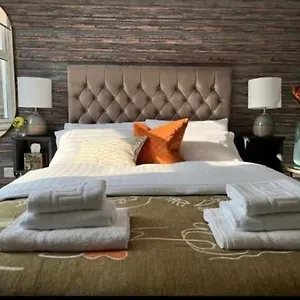 Homestay 4, Liverpool